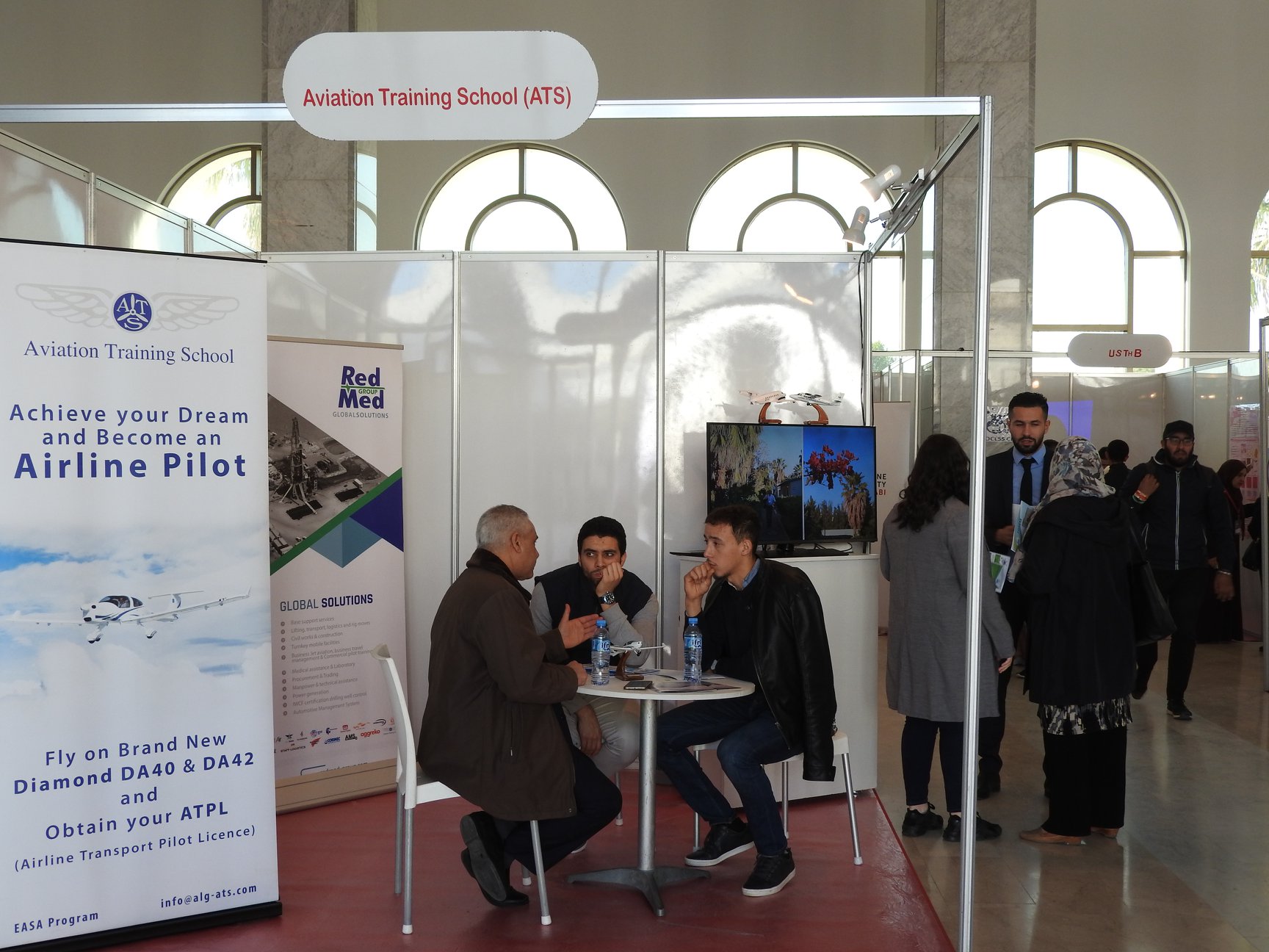 Participation de ATS au "Graduate Fair" d'Alger.